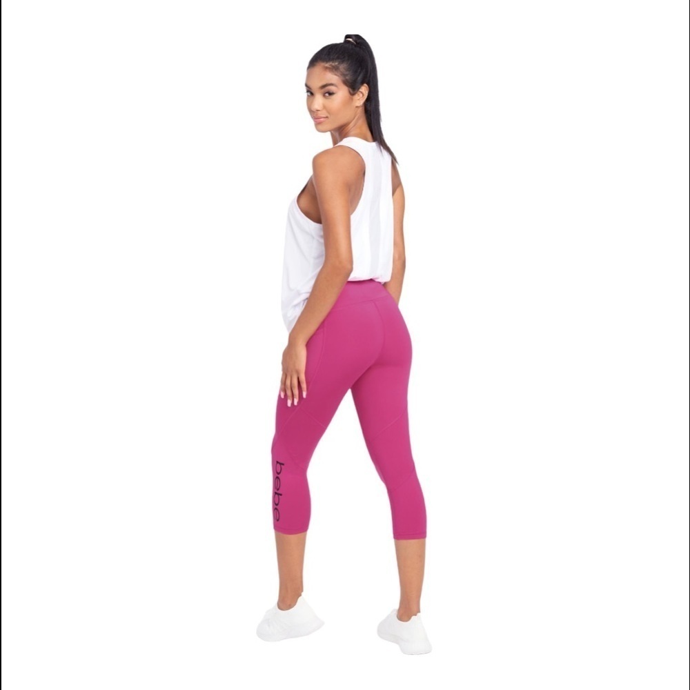Bebe Raspberry Tummy Control Pocket Capri Legging Small